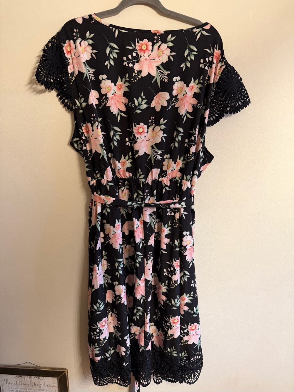 NWT BLOOM CHIC Black Floral maxi dress with Pink Blossoms women’s plus size 26 - Picture 5 of 9